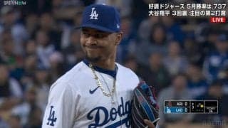 名手ベッツに何が起こった？ まさかの大悪送球に球場もどよめきの瞬間「珍しい」「やらかした顔w」ミス直後はレアな変顔まで披露