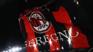 「これぞミラン」「シンプルで非常に良い」ミランが新ホームユニフォーム発表！125年の歴史をリスペクトした伝統的な赤黒ストライプ「神懸っている」