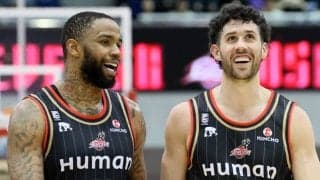 “2人で平均37得点”大阪の主力2本柱がFAに…元NBAのロング「素晴らしい人たちばかりでした」