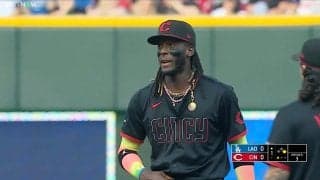 大谷翔平出場試合で驚愕シーン！22歳“怪物”が異次元の爆肩披露　「ノーバン」「エグい」デラクルーズの規格外送球に大反響