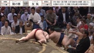 デヴィ夫人、183キロ力士が目の前にダイブで“超”びっくり！ まるで漫画のようなリアクションにファン注目