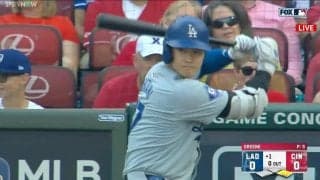 笑顔のショーヘイはどこに…大谷翔平、打席に向かう際の“無表情”にファンからも不安の声「元気ないなぁ」「調子悪いんかな？」