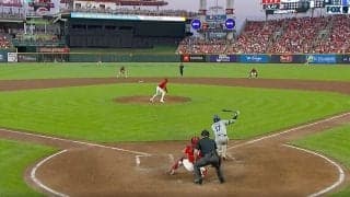 衝撃の大爆音！大谷翔平、打球速度がヤバすぎる　打った瞬間にボールが消えた？… 異常スピードで一塁線を鋭く抜ける一撃「ボール破裂しそう」「木製バットの音じゃない」