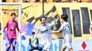 「まじでセンス感じるわ」J2上位決戦で決めた浦和レッズからレンタル中の18歳MFの「完璧1stタッチ→振りが早すぎゴール」に称賛続々！「完璧すぎて鳥肌がたった！」の声