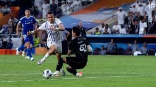 ACL決勝で物議を醸す判定…「シミュレーションに見える」「完全に退場」横浜FM守護神の一発レッドカードは妥当だったのか？ ファンの見解が割れた一部始終