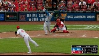 ウソだろ…！？ 大谷翔平は大丈夫なのか…？ 負傷しながらの“豪快すぎるフルスイング”にファン騒然「完全に鉄人」「カッコ良すぎるだろ」