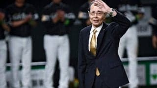 王貞治、長嶋茂雄氏に“ラブコール”　サプライズ登場で東京ドーム大歓声…観客異例の起立