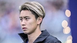 「超かっけーな」パリ五輪出場を目指す天才MF荒木遼太郎が“金×青”の新ヘアカラーを公開！「FC東京のファラオ」「イケメンは何してもイケメンだ！」の声