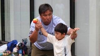 子どもに難しい“投げ方”…簡単に教える方法は？　元プロが自信持つ「動作の例え方」