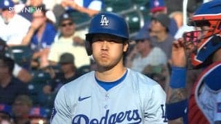 大谷翔平が“くの字”になっちゃった！球審の謎判定に珍リアクションでアピール
