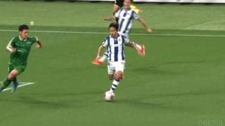 「恐怖しかない…」久保建英が盟友・菅原由勢を唸らせた！ 鋭いカットイン突破で国立競技場を沸かせた瞬間にファンも喝采「メッシかよ」「ずっと顔が上がってるの凄い」