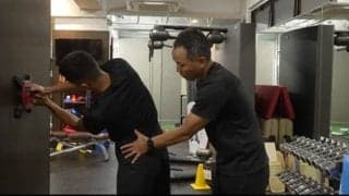 【ゴルフ】身体を使ったスイングには〇〇筋がキーポイント！！