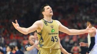 琉球ゴールデンキングスが“大黒柱”ジャック・クーリーと契約継続…岸本隆一に続いて2人目