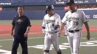 負傷交代の森友哉は「右太腿裏に強い張り」　オリックスが発表、離脱者続出の緊急事態