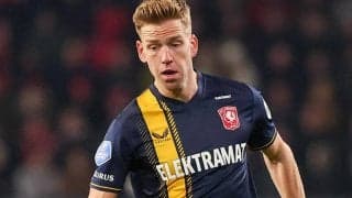 フェイエノールト、トゥベンテの左SBスマルを獲得