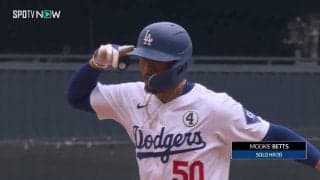 ベッツはやっぱり頼りになる！キャリア52本目の先頭打者弾 前日勝利の山本由伸もカーショウと一緒にウキウキなリアクション