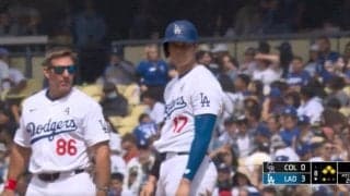 衝撃の爆音！ 大ブーイングの嵐… 大谷翔平、敬遠で歩かされた直後に一瞬見せた“表情”が話題に 「めっちゃ打ちたそうw」「ノーヒットでもお散歩谷さん」