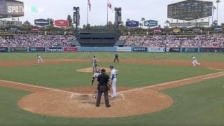 えっ？ マジかよ…！？ 大谷翔平の“一瞬の動き”がヤバすぎる　捕手が見てるのに全力スタート→進塁を決める瞬間「トップスピード速っ！」「大谷さんじゃなきゃアウト」