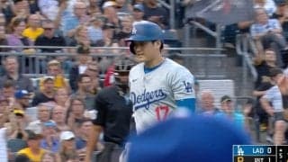 えっ…？ 何かを口走った…！？ 大谷翔平、中継カメラがとらえた“怒り”の瞬間　フルスイング三振直後に見せた一瞬の“表情”にファン注目「怖っ！…」「絶対言ってるよなw」