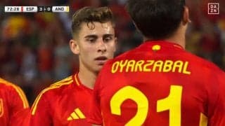 スペイン代表に“秘密兵器”が爆誕！ バルサ超新星MFが絶妙スルーパスなどで“代表デビューから20分間で３得点関与”の快挙「またえぐい選手が出てきた」「成長スピードすごい」