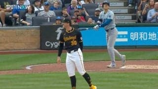 大谷翔平、衝撃の100マイル打ちリベンジ弾に怪物ルーキーが超悔しそうなリアクション カメラが捉えた決定的瞬間