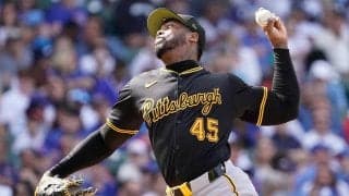 メジャー最速男は36歳になっても…100マイル超え連発にファン驚愕「どんだけ速いか」