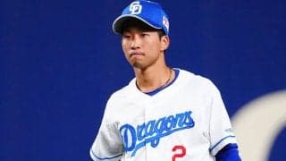 中日23歳は「忍者やん」　軽やかすぎる“1回転”…ヒット強奪に「打者は涙目」