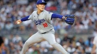 山本由伸、ヤ軍圧倒の7回無失点　自己最多106球、マウンドで雄叫び…監督はハグで出迎える