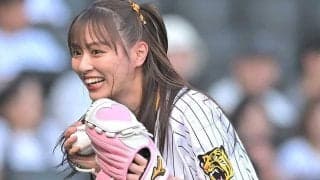 へそ出し抜群スタイル「世界一かわいい！」　美人女優が始球式「どきどきしました」