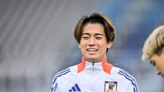 「ウインクしてたよね!?」日本代表FW中村敬斗の、試合後のピッチの上での「大サービス映像」にファン歓喜！ 去り際の姿に「ウィンクえぐやられたぁぁぁあ」の声