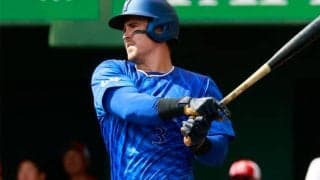 契約最終年で奮起「来年も」　止まらない打率.429…“ガラスの大砲”にファン興奮