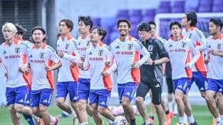 「アイドル並み」「圧倒的に顔が良い」サッカー日本代表の“爽やか2選手”の練習姿が「ほんとにイケメン」と話題に！ シリア戦に向けた白いトレーニングウエアを着用