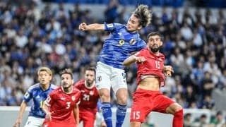 「化け物ヘッドすぎて震えた」上田綺世が宙を舞った強烈ヘディング先制弾にファン脱帽！「えっぐい綺世かっこよ」「いや〜かっちょよくて美しい」の声