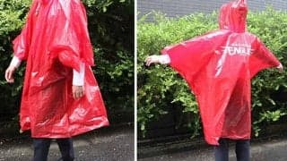 雨の日観戦が楽しくなる　種類豊富な楽天レインポンチョ…人気ブランドとのコラボも