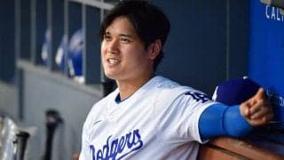 大谷翔平の背後で…客席に“レジェンド”　懐かしの顔に日本ファンも注目「普通にいて笑った」
