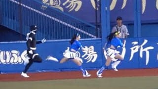 ミニスカ爆走チアがまさかの“涙”　容赦ないリベンジに球場騒然…「超ガチやん」