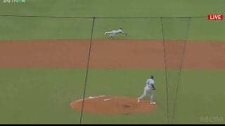 大谷翔平の速すぎる弾丸ヒットを惜しくも取り損ねたセカンド“絶望リアクション”の瞬間「よく飛びついたけどなー」