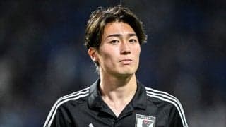 「かっこよすぎ」「顔面最強すぎます♡」日本代表・中村敬斗の私服での「巨大かき氷を食べる上目遣いショット」が大反響！「上目遣いでパクって食べてる姿イエローカードです」の声