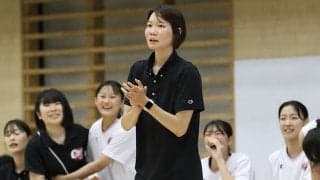 恩師のバスケットを継承しながら全国を目指す千葉英和・藤岡麻菜美コーチ