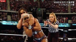 「タップしとるやん」最強女子レスラーがあわや失神KO　“疑惑の判定”が物議…首絞め女王のスリーパーが極まった衝撃の瞬間