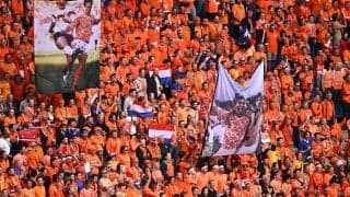 ユーロの試合前にツルハシを持った男が暴れて射殺…オランダのファンゾーン付近で事件発生