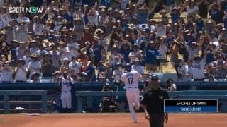 父だらけの観客が総立ち！大谷翔平、父の日記念に特大2発の“親孝行弾”日曜午後の本拠地が幸せに包まれた瞬間