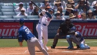 大谷翔平“飛びすぎた”18号 相手外野手が絶望リアクション あっさり追走断念