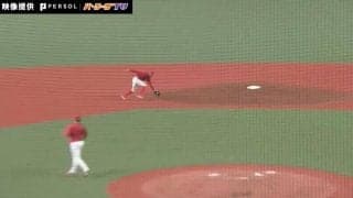 もう一人の“赤忍者”！？なぜ間に合う…広島・矢野雅哉が見せた“忍者守備”がヤバすぎると話題「菊池と矢野の二遊間えぐい」「身体能力オバケすぎるわ」