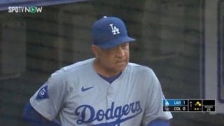 危ない！ まるで昨日のベッツのリプレー！？ ドジャース新人の左手死球にロバーツ監督「もうほんと勘弁してくれよ…」の表情