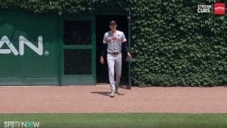 球場騒然！ アイツは一体、何者だ…！？ 身長211cm！“メジャーで最も背が高い投手”が衝撃の登板　ファン騒然「怖っ…！」「大谷さん、ダル兄さんよりデカい」