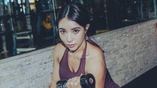 コンプレックスだった「太い脚」「大きいお尻」が武器に変わった　ガリガリ体型に憧れた小倉あれずがトップビキニ選手になるまで