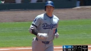 マジかよ！ 大谷翔平もさすがにビビった…！？ なんで、あんな飛べる？ 守備の名手の“動き”がスゴすぎる「届くのがすげえw」「毎日好プレーするな」