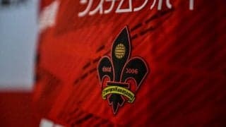 「田んぼでサッカーやってんの？」豪雨に見舞われたJ3金沢の新スタジアム“水たまりピッチ”が話題！「ボールの勢いが完全に死んどる」「これはこれで面白い」の声