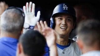 大谷翔平、24号本塁打に「アンビリバボー」タイミング狂わされながらも右中間席へ運ぶ！ ベース踏み直す珍しいシーンも
